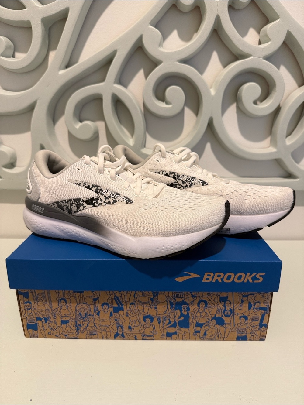 Brooks Women’s Ghost 16 White and Black Lightweight Running Sneakers